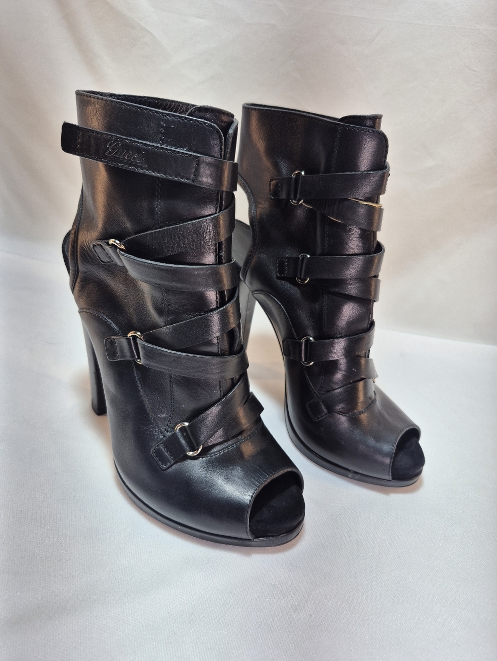 Gucci 257891 black leather 'Devon' open-toe booties  38/7.5M AUTHENTIC GUARANTY - Picture 2 of 7
